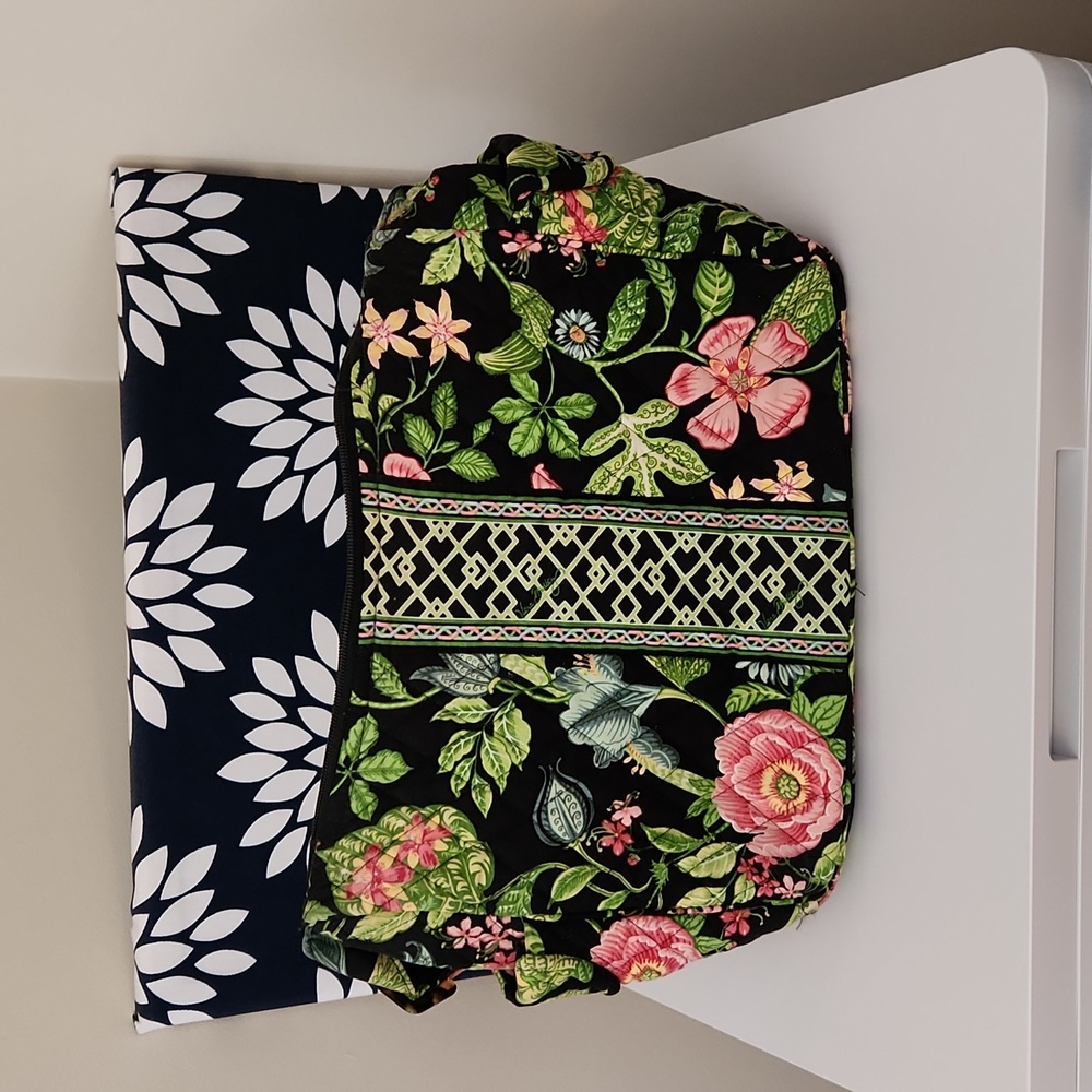 Vera Bradley Botanica Quilted Sherry Crossbody Bag Floral Garden Paisley Green